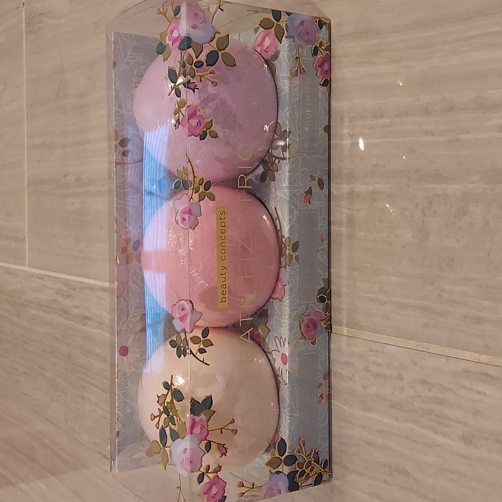 NWT Beauty Concepts Bath Fizz Trio